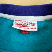 J- Vintage Charlotte Hornets NBA Mitchell & Ness Embroidered Logo Crewneck - L
