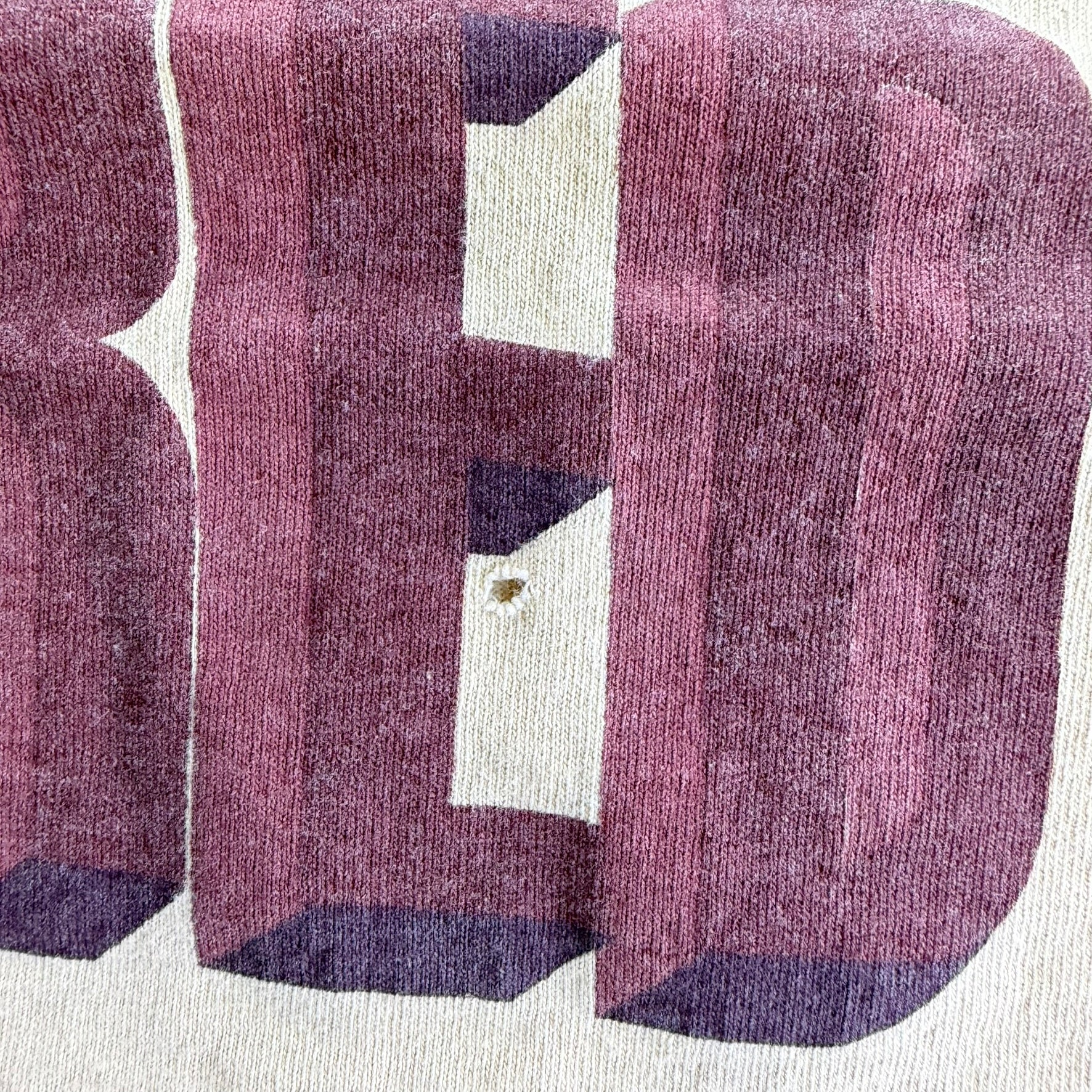 J- Vintage Levi's Red Tab Text Graphic Tee - M