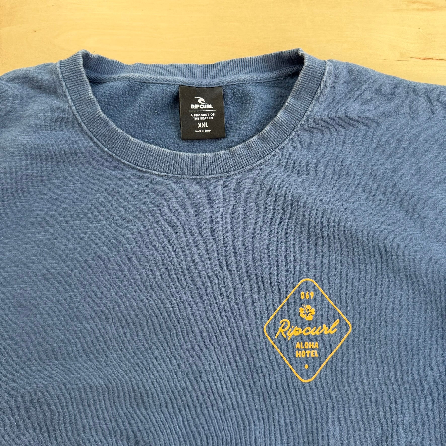 J- Ripcurl Aloha Hotel Graphic Crewneck - 2XL