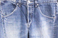 Load image into Gallery viewer, Levi&#39;s 1999 Made In Belgium Engineered Jeans
