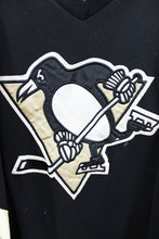 Load image into Gallery viewer, Z- Pittsburgh Penguins Sidney Crosby NHL CCM Jersey
