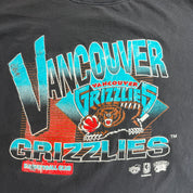 J- Vintage Vancouver Grizzlies NBA Graphic Tee - XL