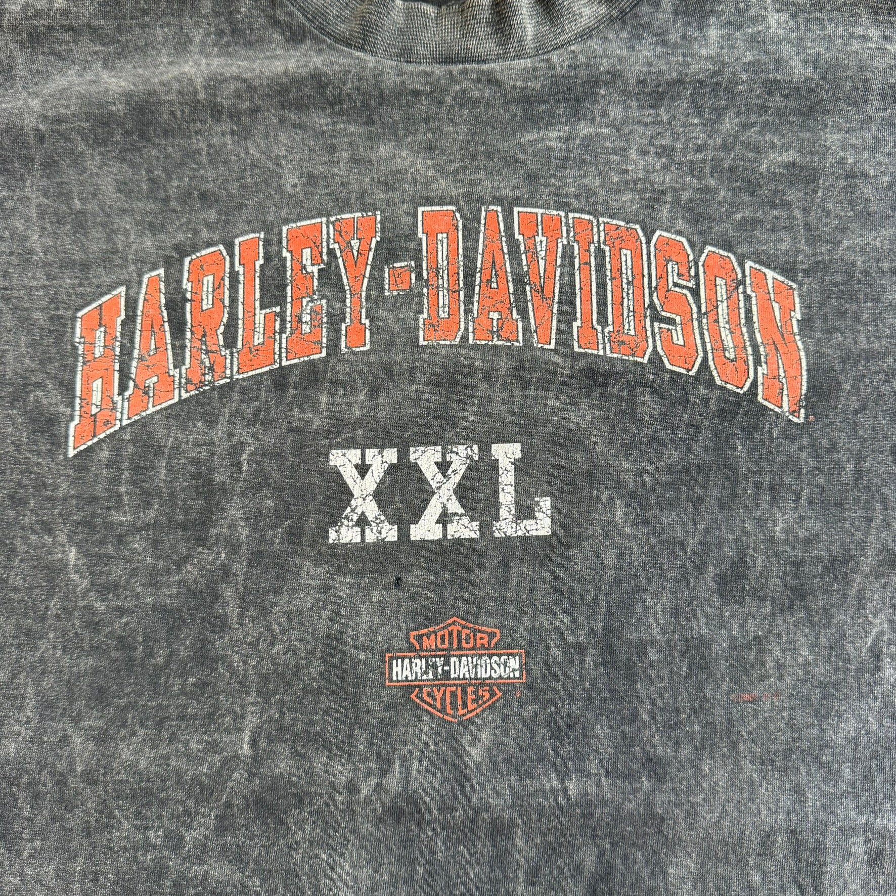 J- Vintage '01 Harley Davidson Dartmouth Nova Scotia Graphic Tee - L