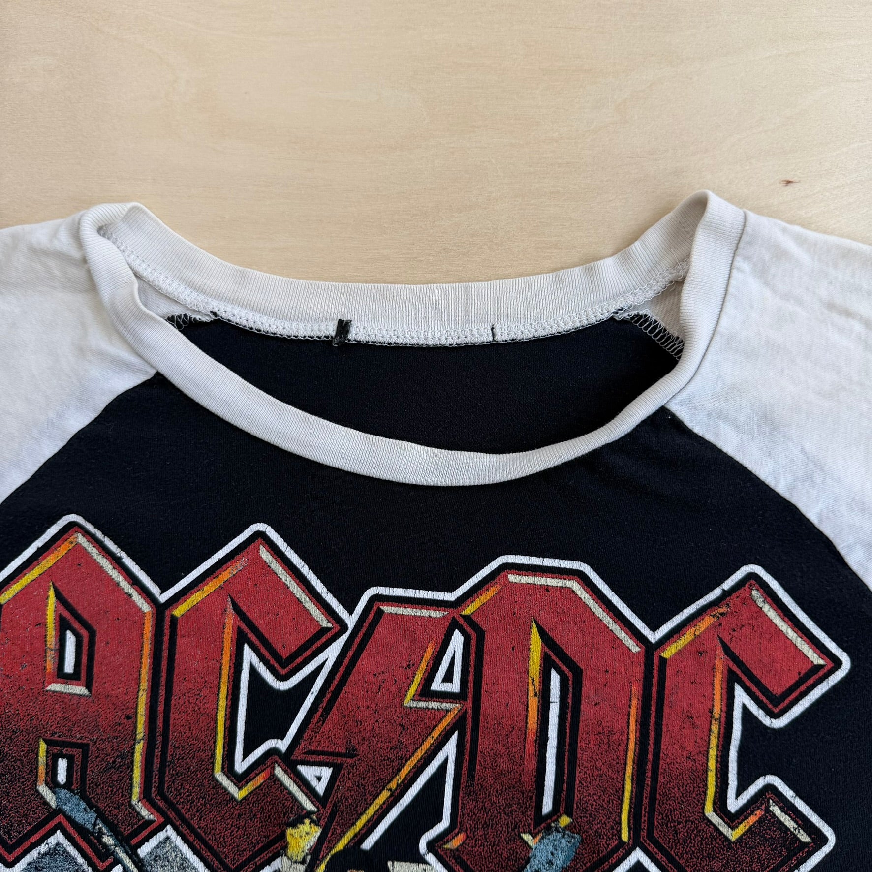 J- '13 AC/DC Blow Up Your Video World Tour Reprint Raglan Tee - M