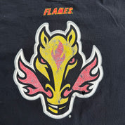 J- Vintage Calgary Flames NHL CCM Blasty Logo Graphic Tee - XL