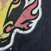J- Vintage Calgary Flames NHL CCM Blasty Logo Graphic Tee - XL