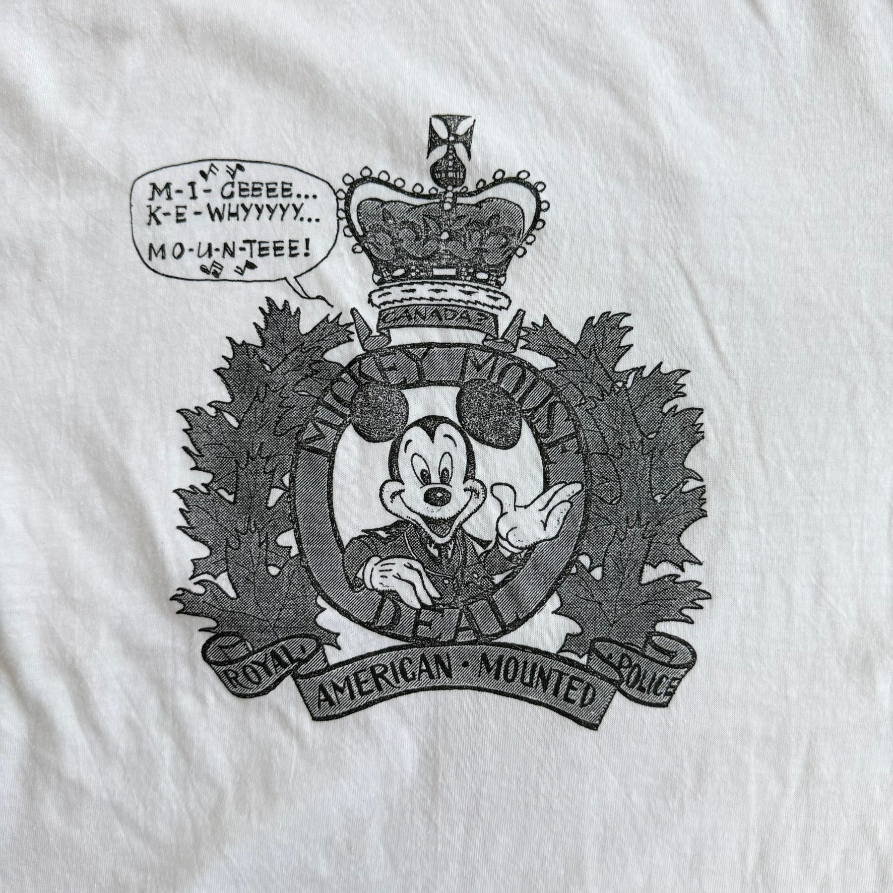 J- Vintage Disney Mickey Mouse Royal American Mounted Police Graphic Raglan Tee - L (fits M)