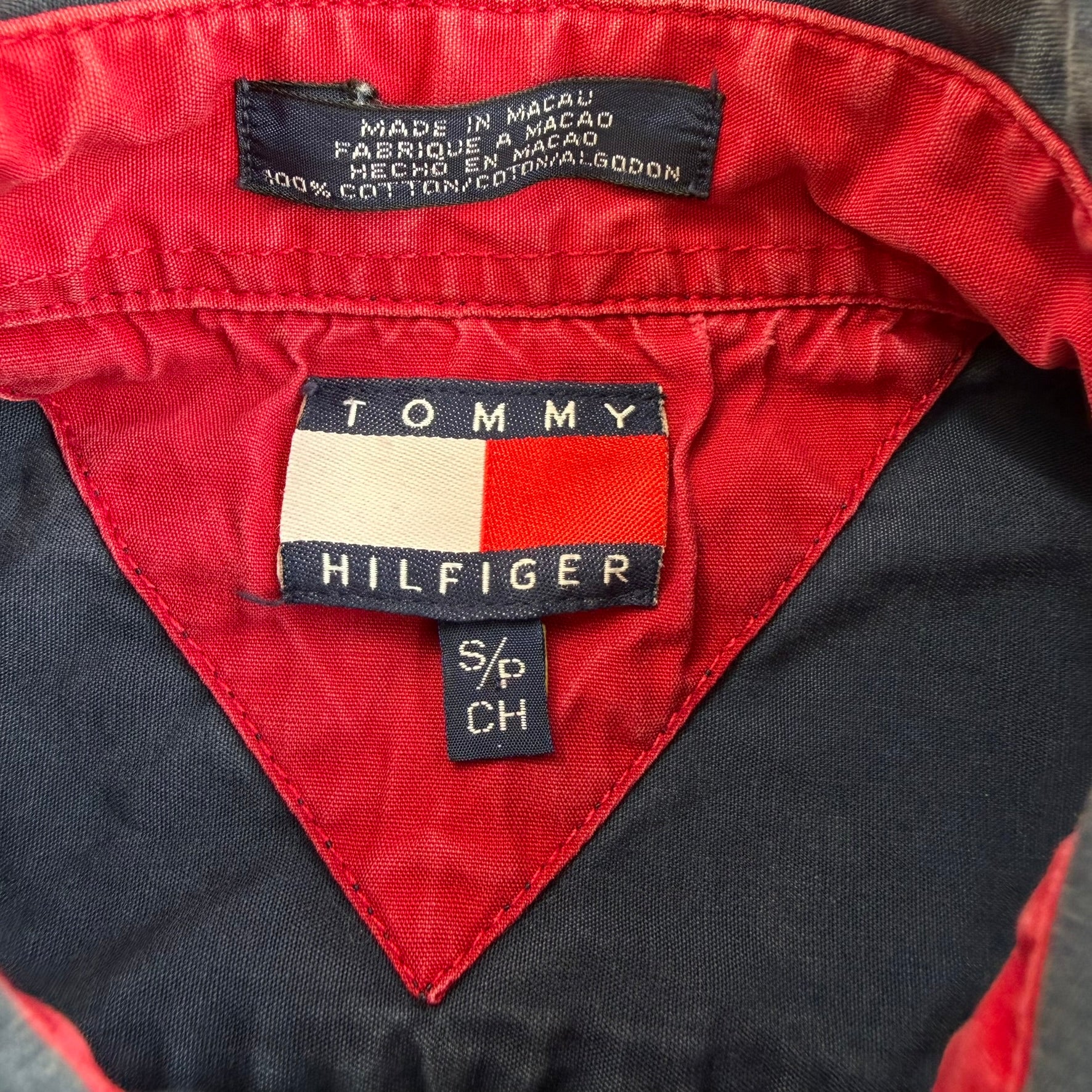 J- Vintage 90s Tommy Hilfiger Embroidered Crest Snap Button Down Shirt - S