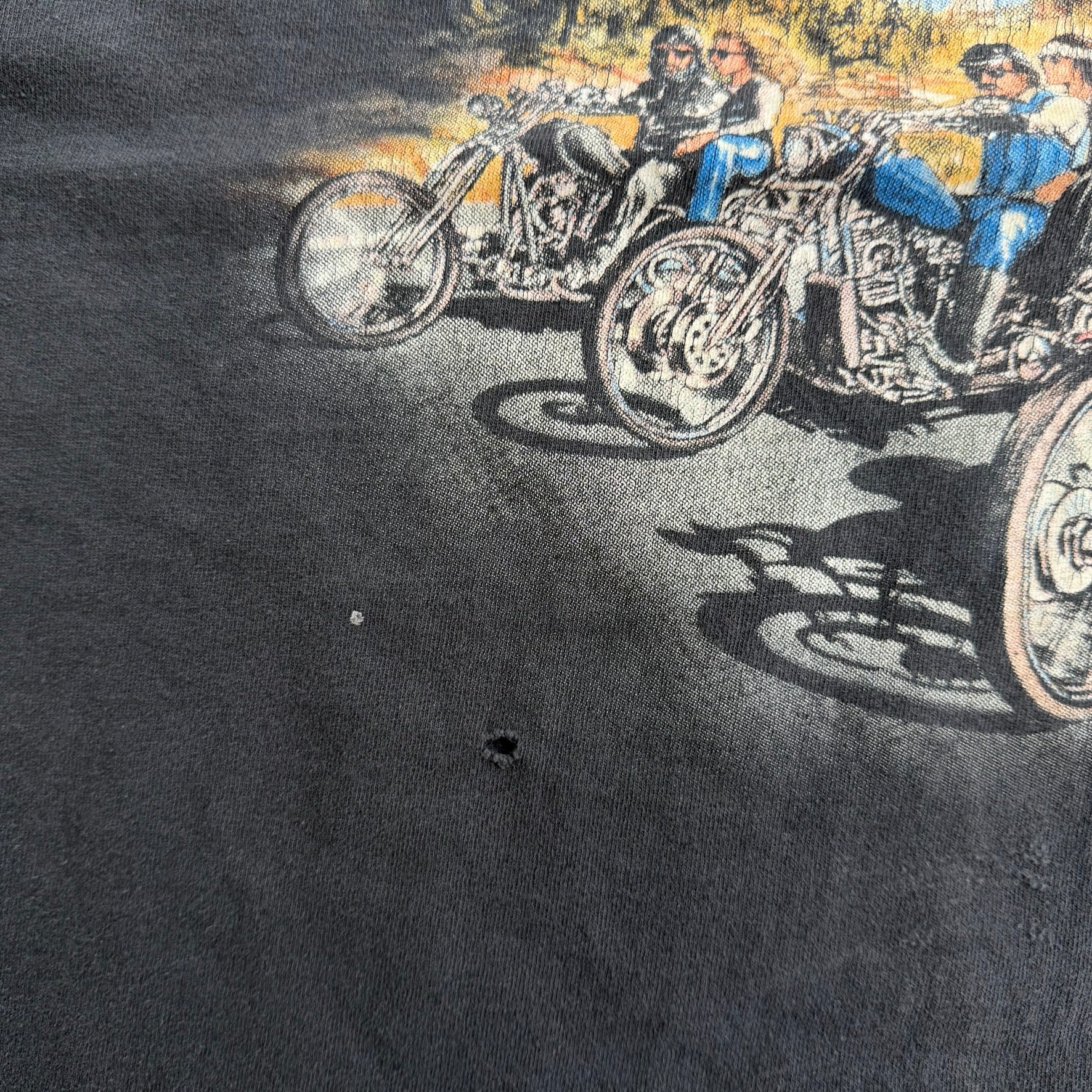 J- Vintage '95 Harley Davidson 3D Emblem Laconia Brothers In The Wind Made In USA Single Stitch Tee - L