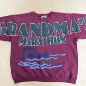 Vintage 90s Lee Made In USA Duluth MN Grandma's Marathon Jumbo Print Text & Graphic Crewneck - L