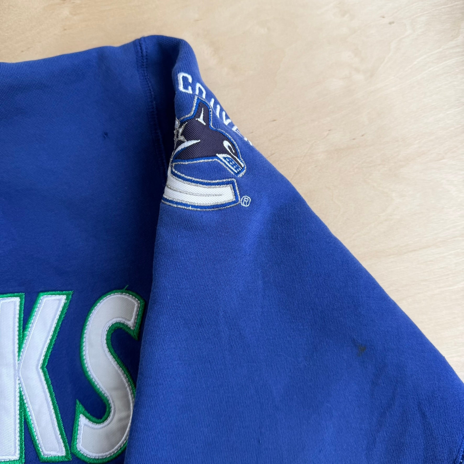 Vintage Vancouver Canucks NHL Blue Embroidered Text Zip Up Sweatshirt Track Jacket - L