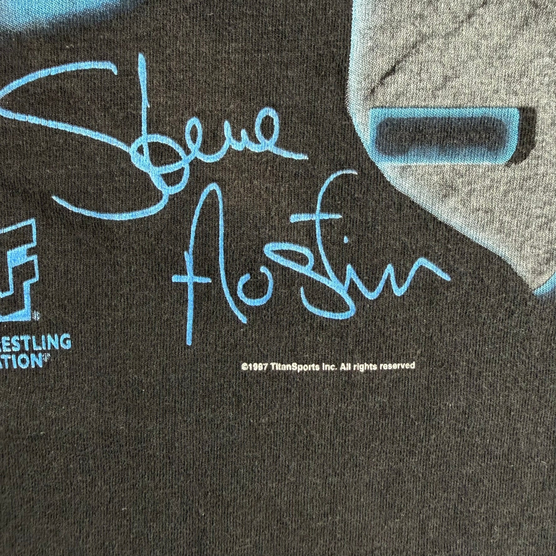 J- Vintage '97 WWE Stone Cold Split Skull Picture Graphic Single Stitch Tee - L