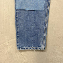 Load image into Gallery viewer, F- HOM Double Knees Levi&#39;s 550 Reworked Custom Jeans
