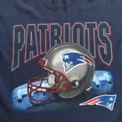 J- Vintage New England Patriots NFL Graphic Helmet & Logo Cropped Crewneck - L
