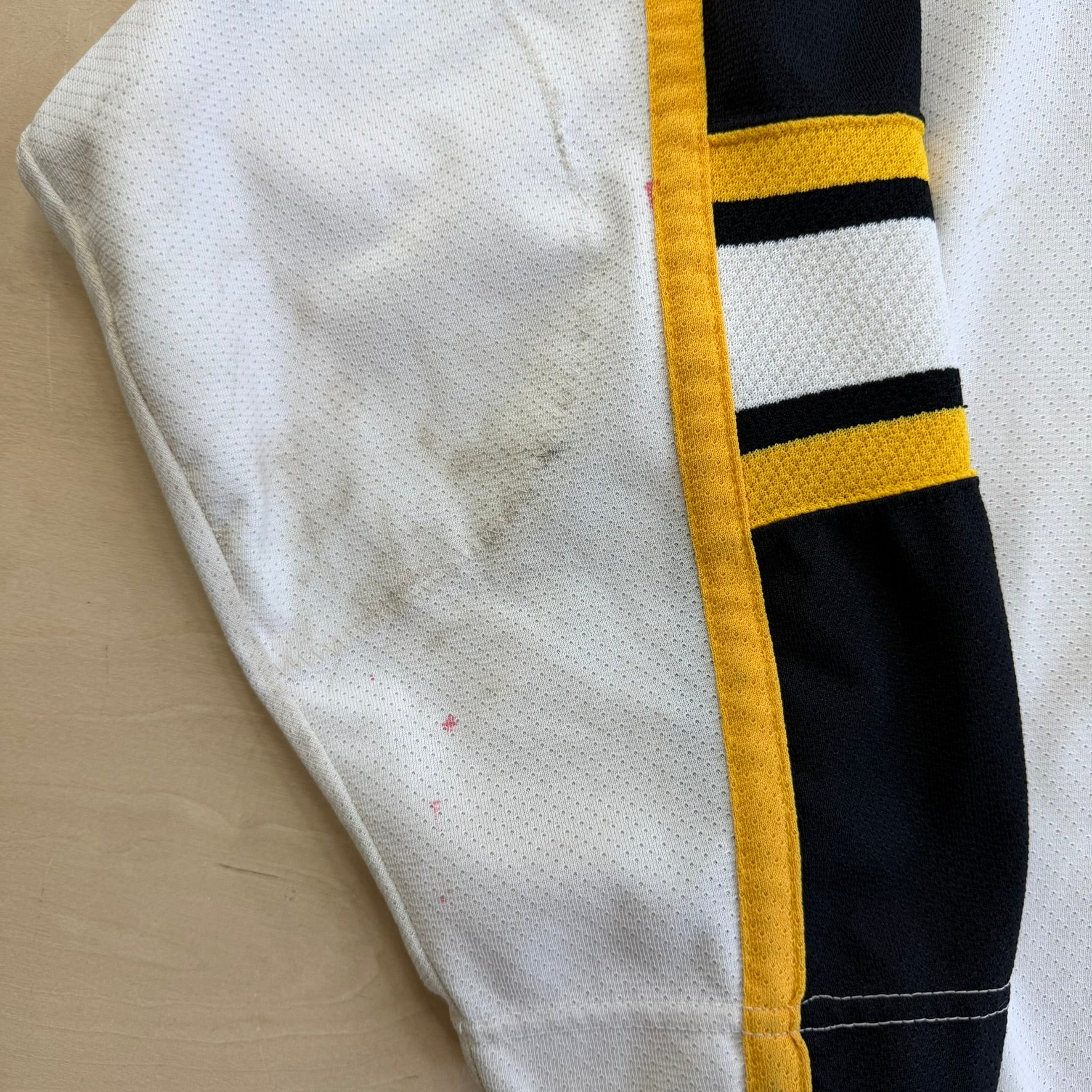 J- Vintage Boston Bruins NHL Starter Hockey Jersey - L