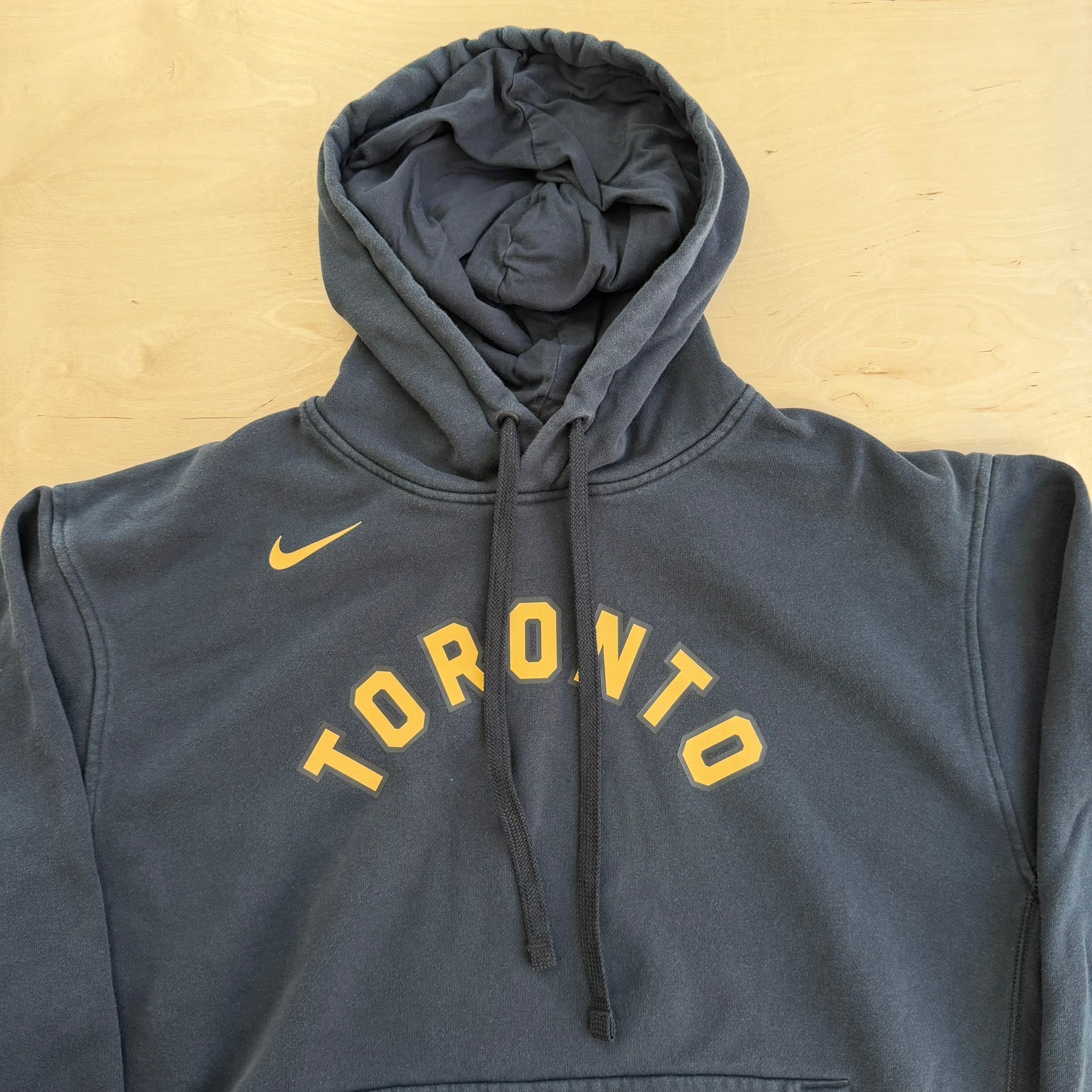 J- Nike Toronto Raptors NBA Text & Swoosh Gold Hoodie - L