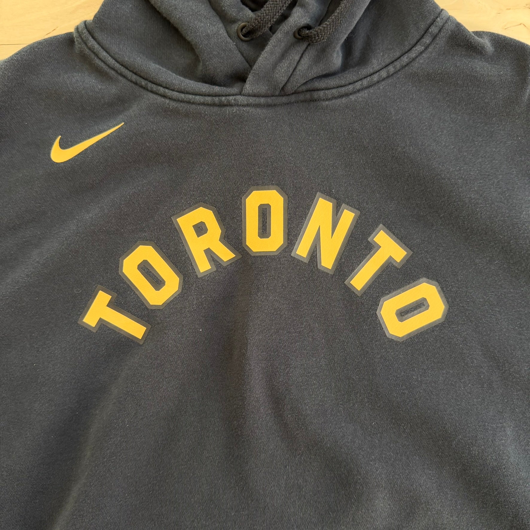 J- Nike Toronto Raptors NBA Text & Swoosh Gold Hoodie - L