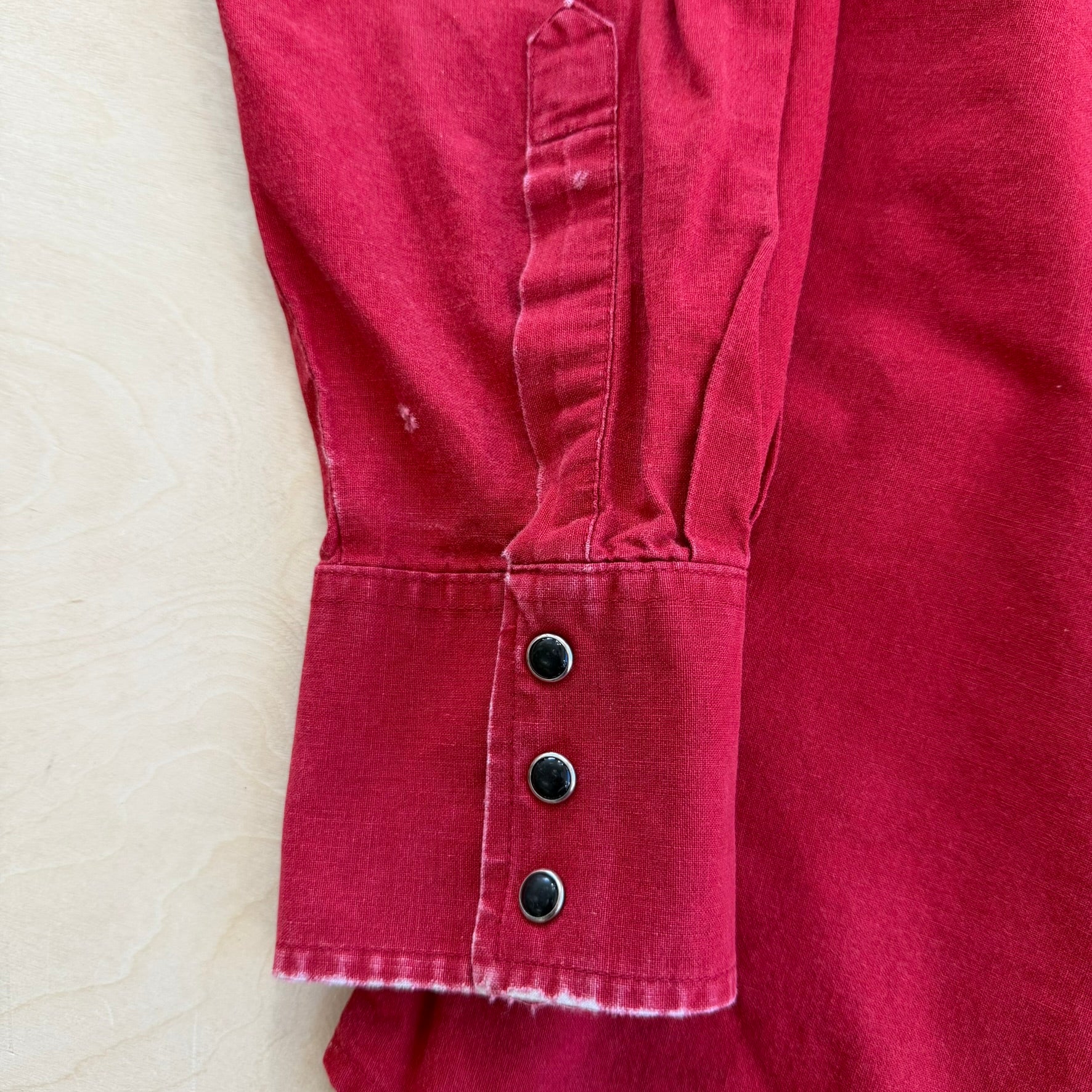 J- Vintage Wrangler Western Graphic Red Snap Button Down Shirt - L