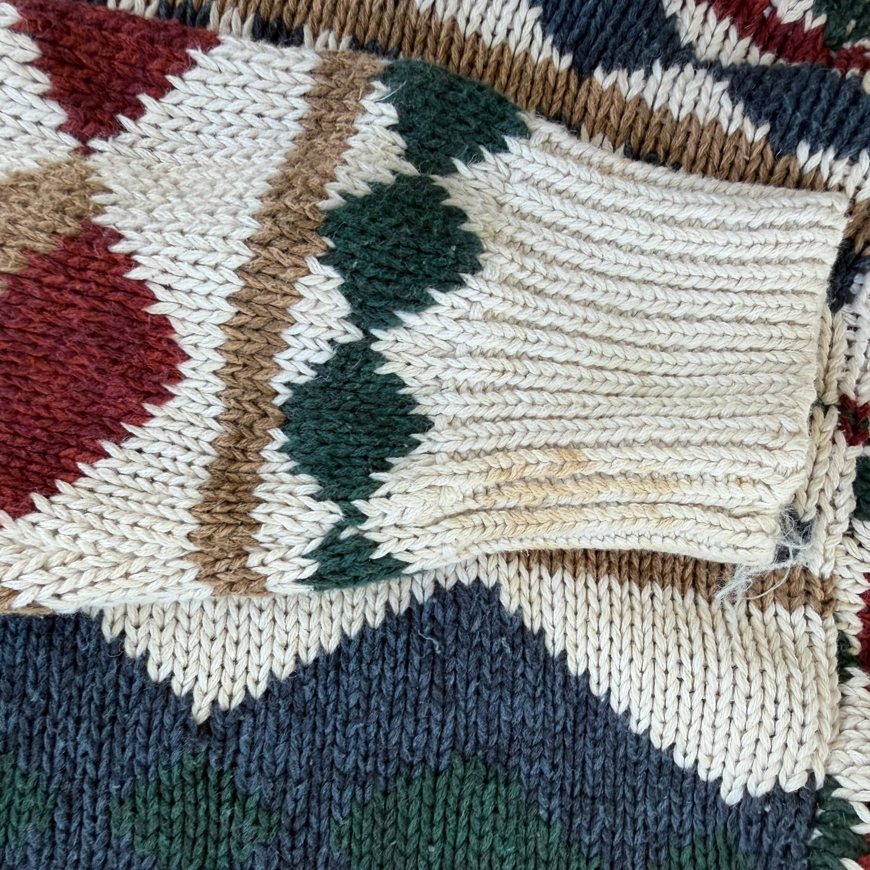 J- Vintage St John's Bay Patterned Knit Sweater - M