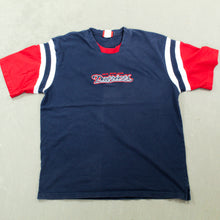 Load image into Gallery viewer, D- Vintage New England Patriots NFL Embroidered Text Tee 1
