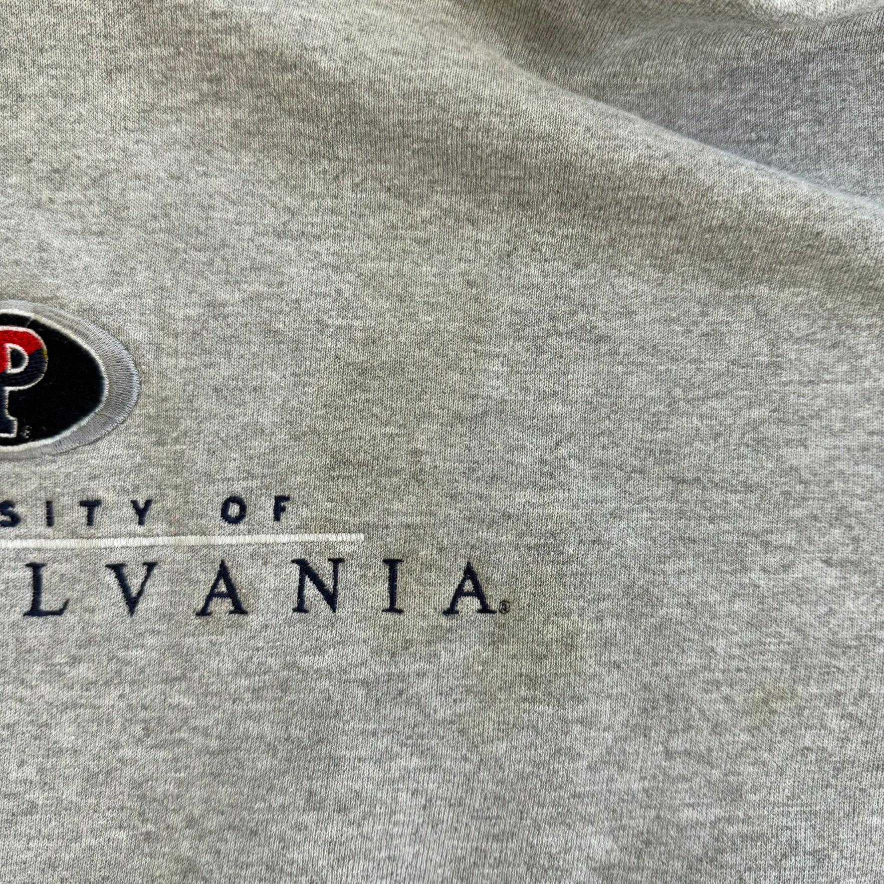 J- Vintage Jansport University Of Pennsylvania Embroidered Logo Hoodie - 2XL