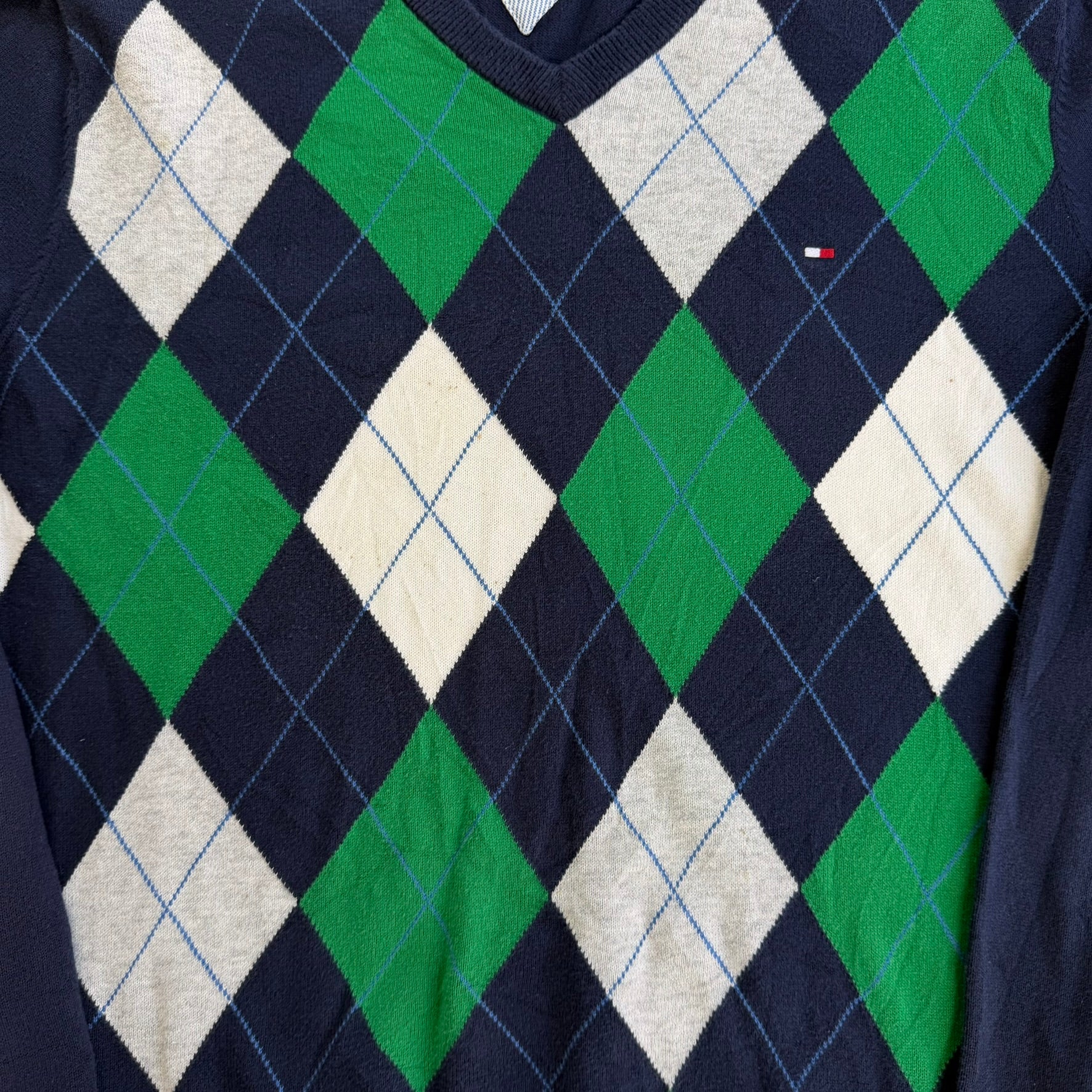 J- Vintage Tommy Hilfiger Embroidered Logo Diamond Pattern Sweater - M