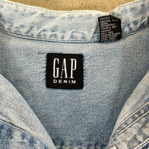 F- Vintage GAP Light Wash Denim Button Down Shirt