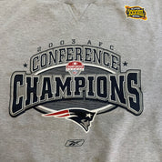 J- Vintage '03 New England Patriots NFL AFC Champions Graphic Crewneck - L