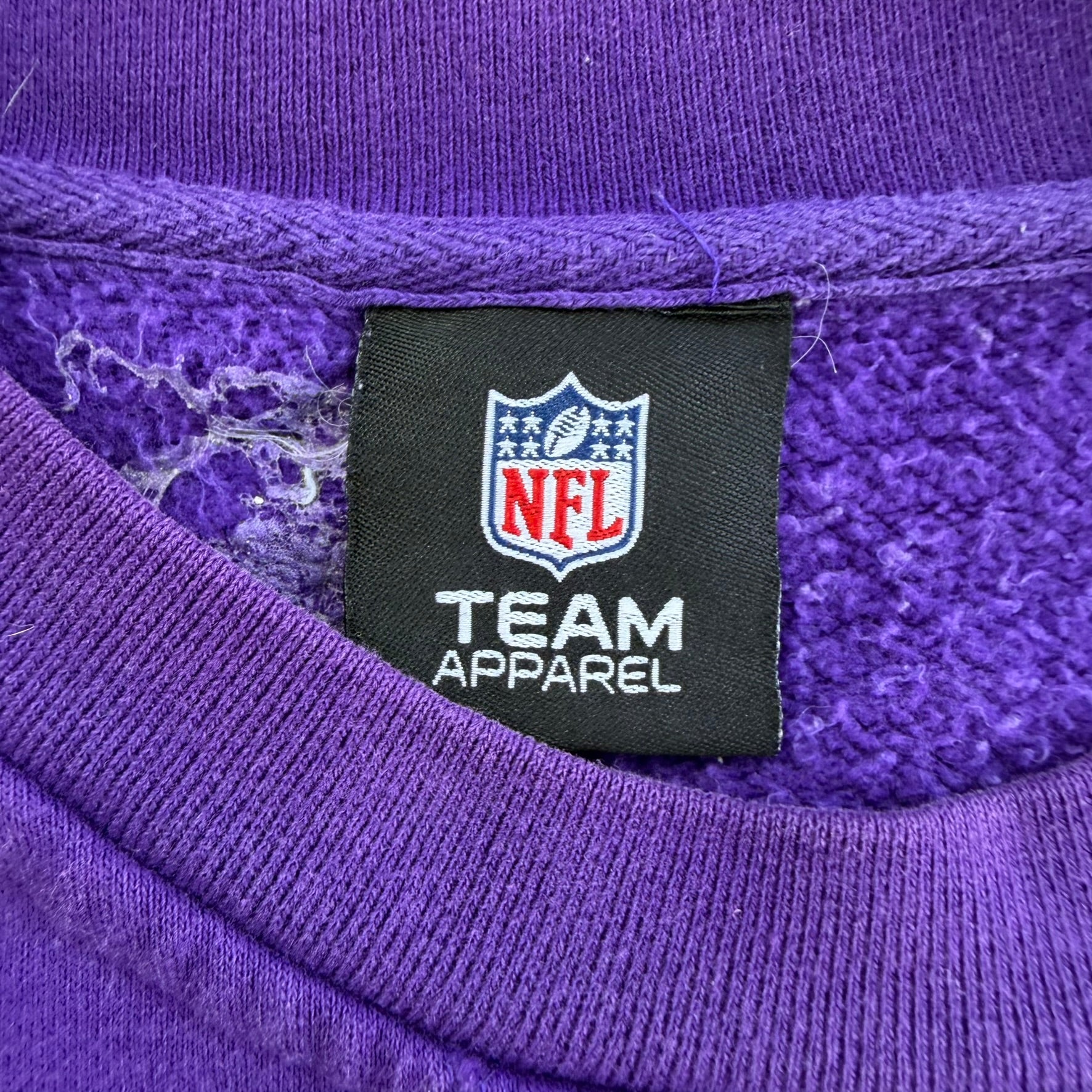 J- Vintage Minnesota Vikings NFL Embroidered Logo Crewneck - XL