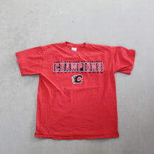 Load image into Gallery viewer, D- Vintage 2004 Calgary Flames NHL Western Conference Champs Tee
