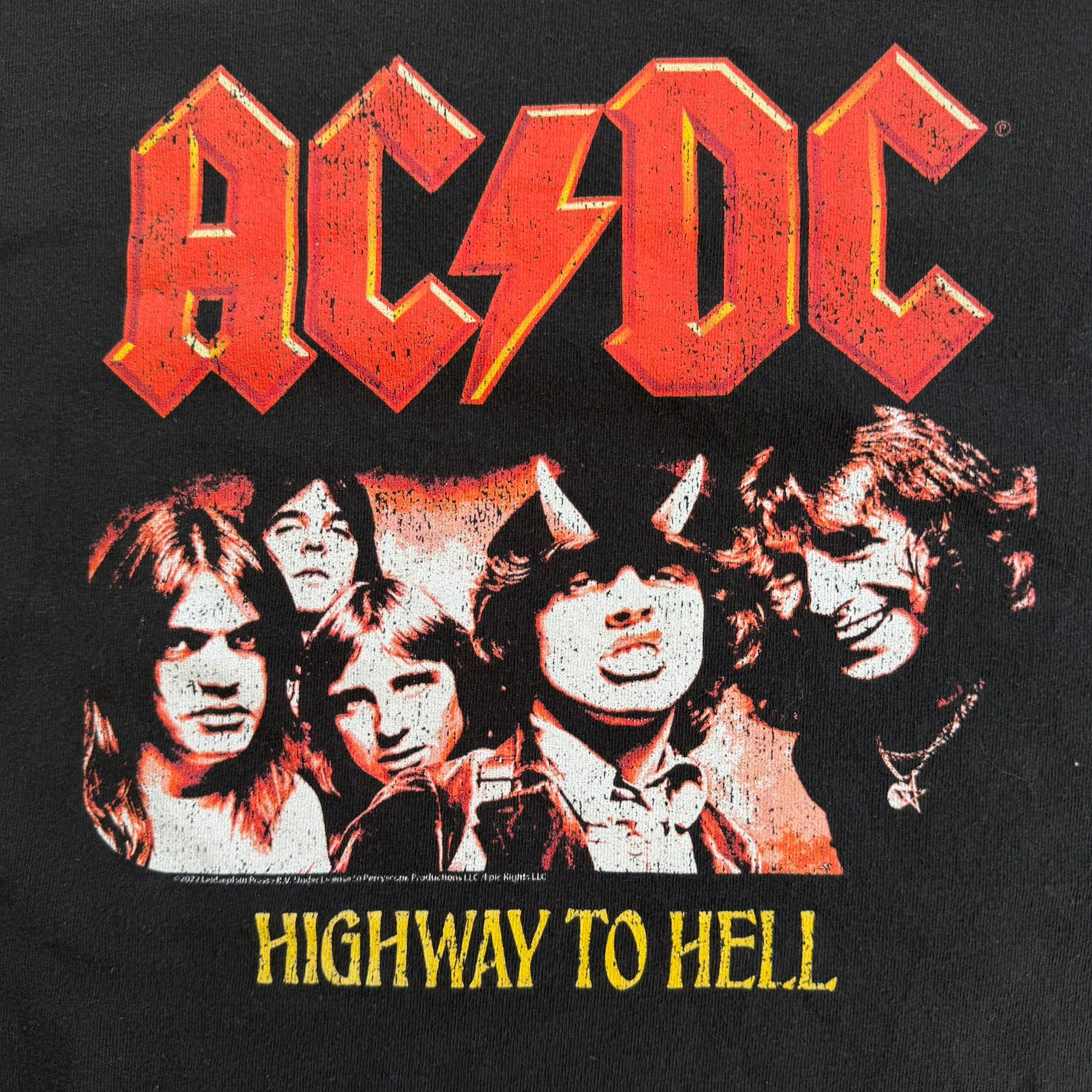 J- AC/DC Highway To Hell Picture & Text Graphic Tee - XL