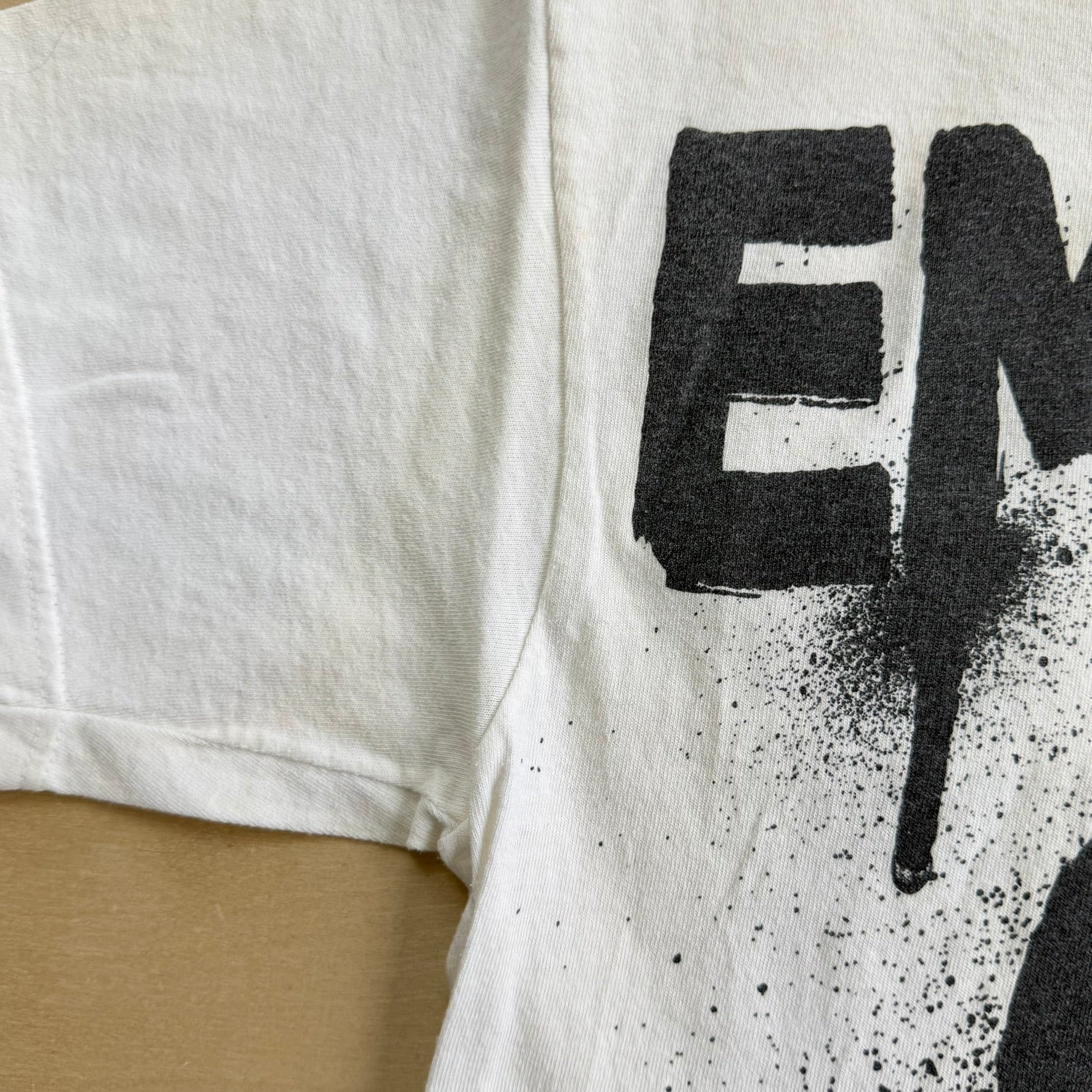 J- Vintage '11 Eminem Spray Paint Graphic Tee - L