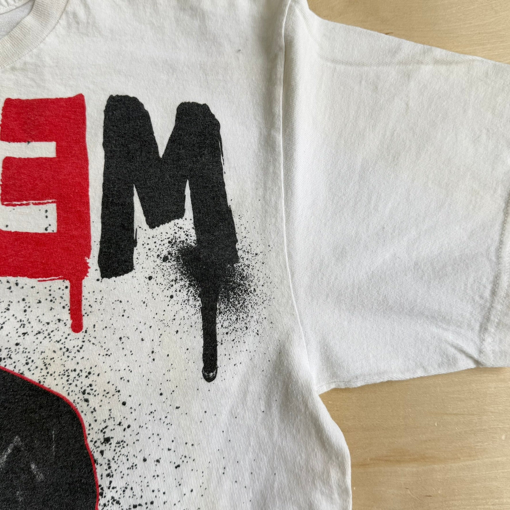 J- Vintage '11 Eminem Spray Paint Graphic Tee - L