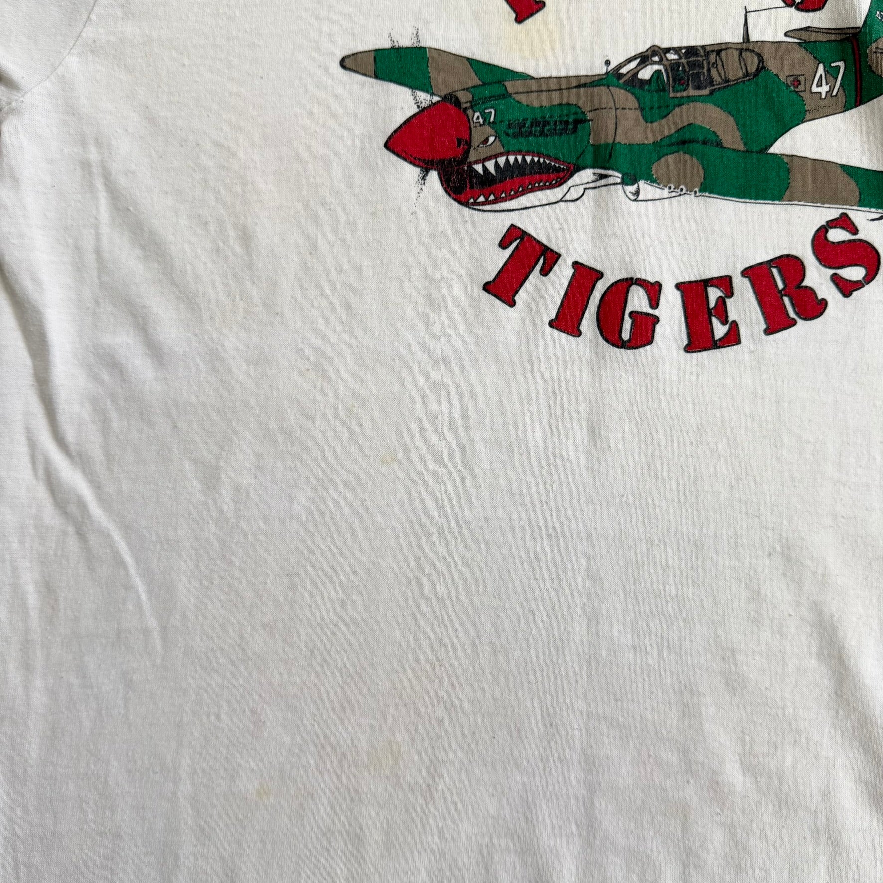 J- Vintage Flying Tigers Squadron Fighter Plane Graphic Made In USA Single Stitch Tee - XL