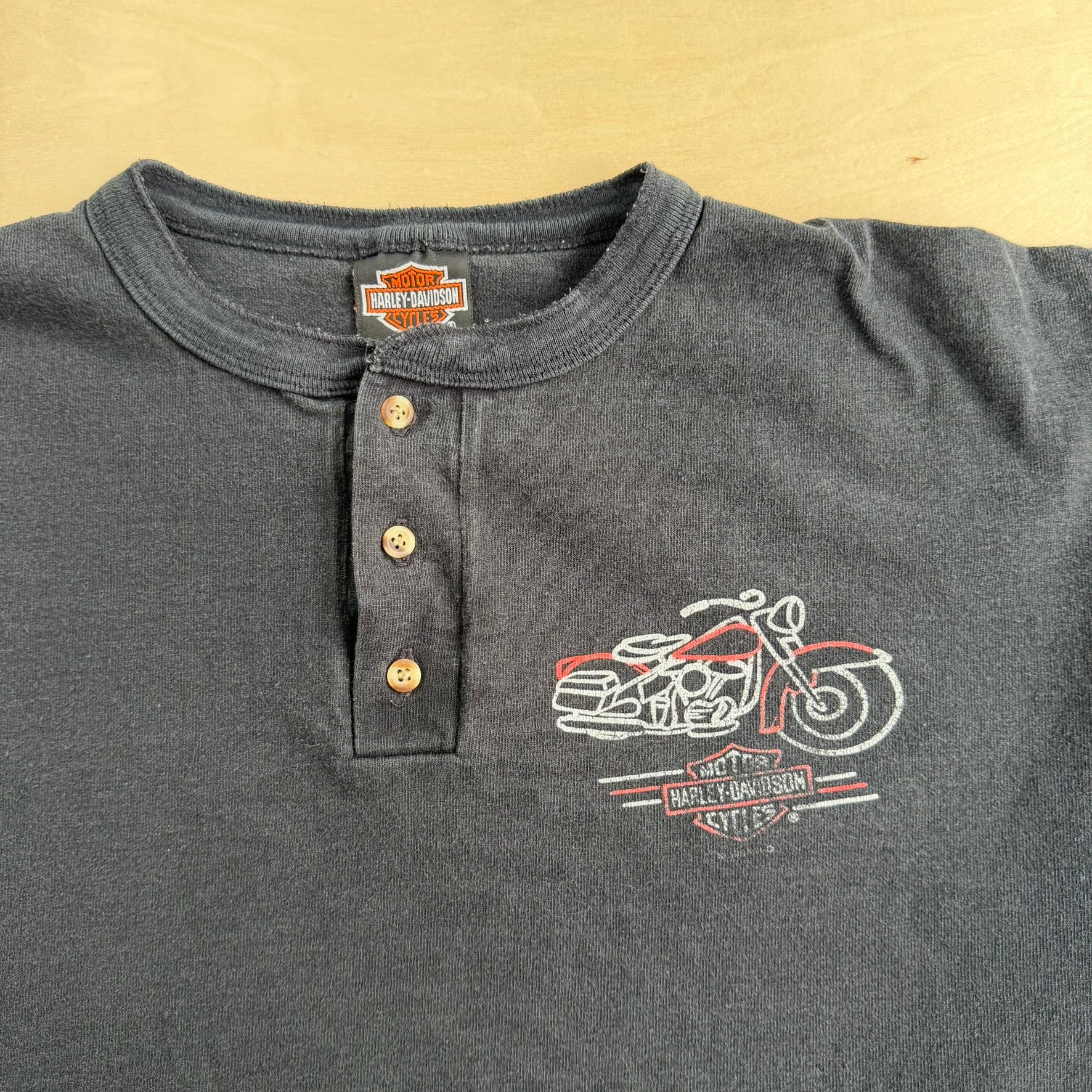 J- Vintage '95 Harley Davidson San Antonio Made In USA Single Stitch Henley Long Sleeve Tee - XL
