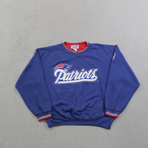 D- Vintage New England Patriots NFL Starter Puff Print Text Crewneck