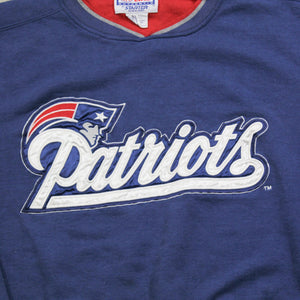 D- Vintage New England Patriots NFL Starter Puff Print Text Crewneck