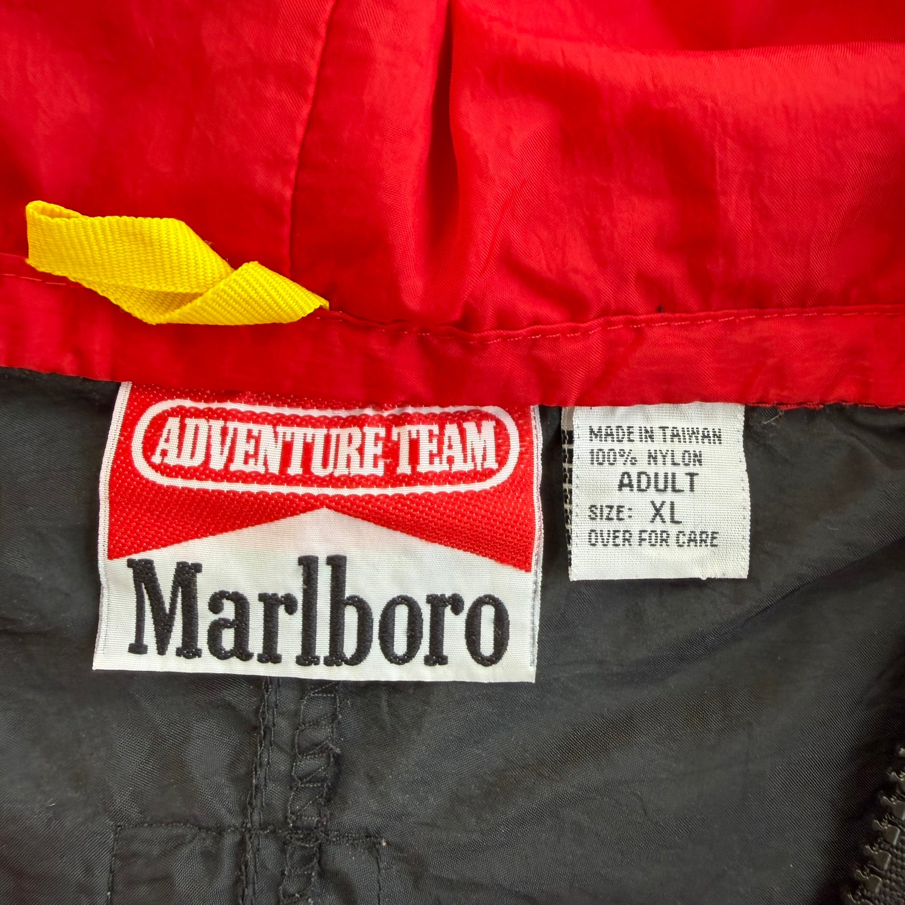J- Vintage 90s Marlboro Adventure Team Lightweight Zip Up Jacket - XL