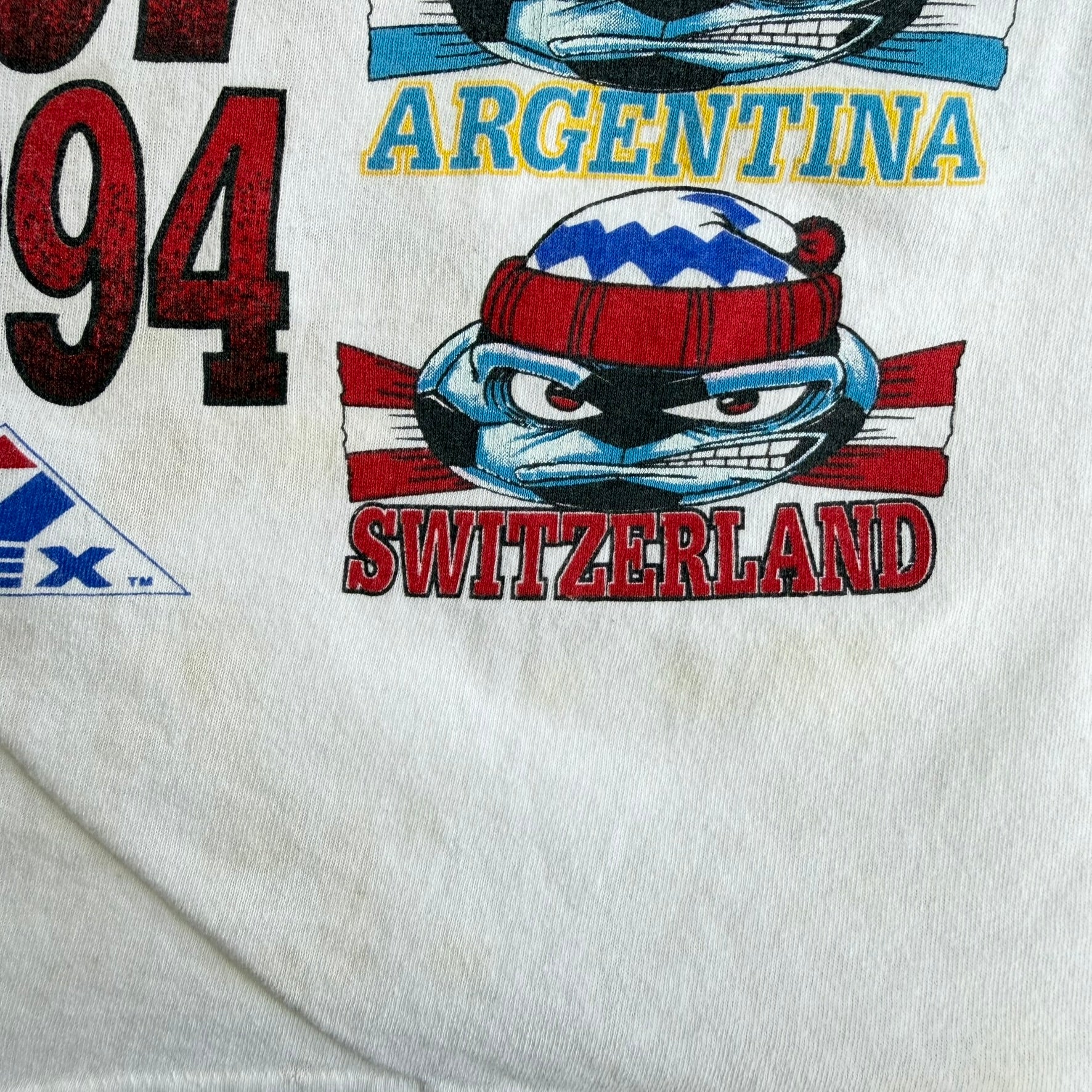 J- Vintage '94 Apex One USA World Cup  Countries Soccer Ball Graphic Made In USA Single Stitch Tee - L