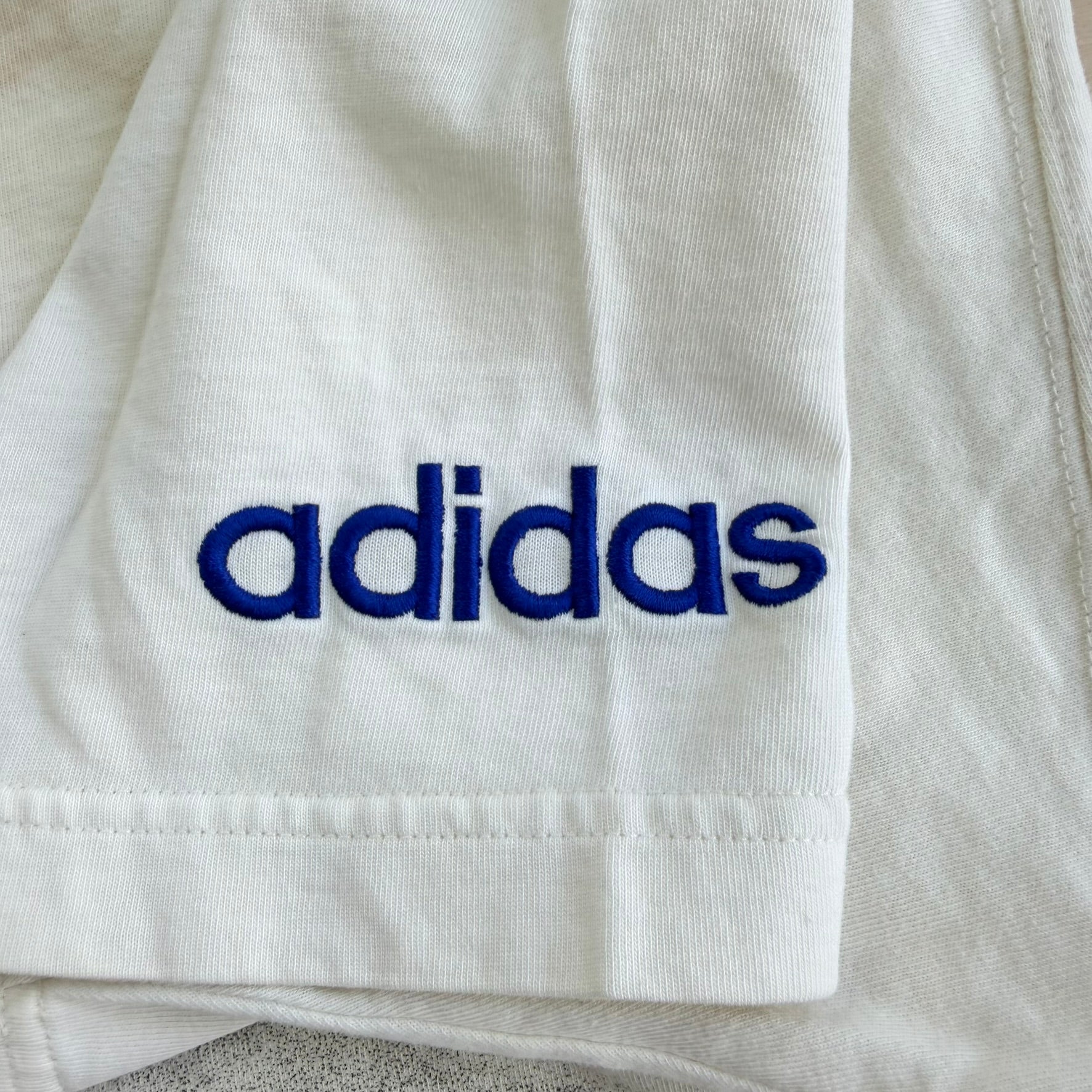 J- Vintage '88 Adidas Calgary Alberta Olympics Graphic Tee - XL