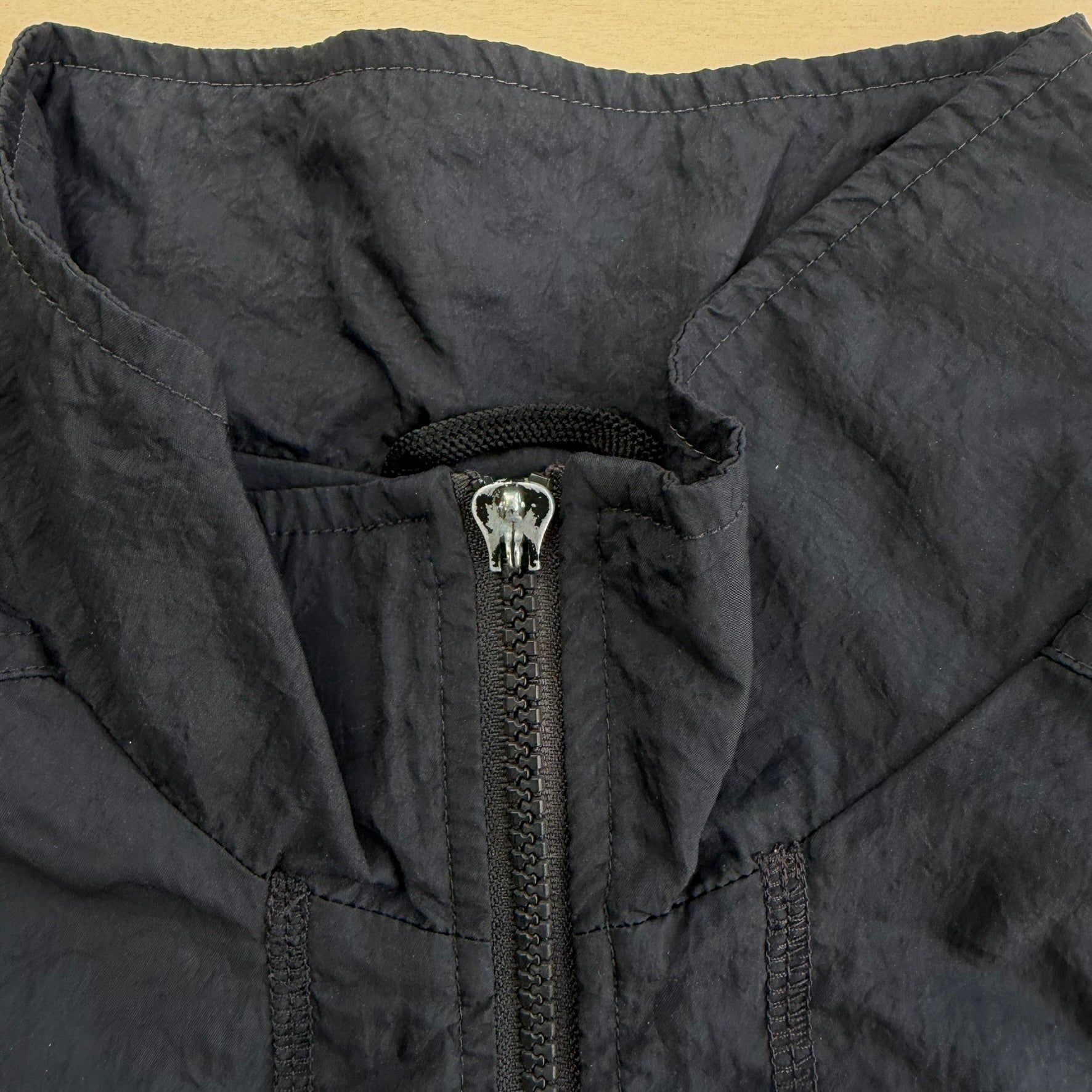 J- Vintage Nike Black Zip Up Lightweight Windbreaker - XL