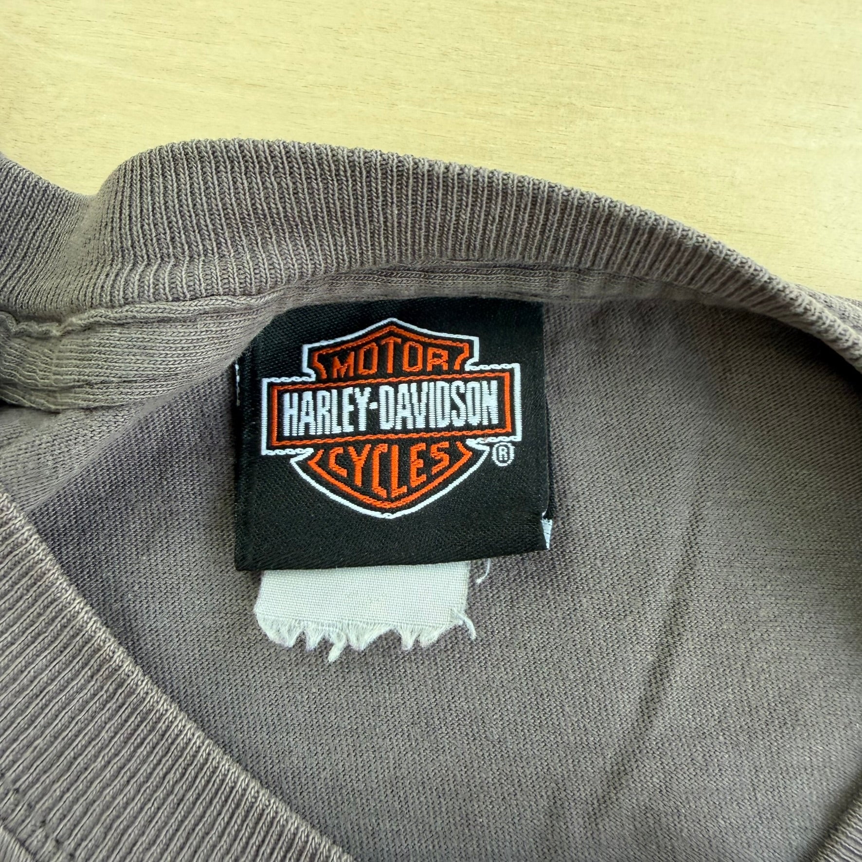 J- Vintage '09 Harley Davidson Charlottetown P.E.I Graphic Long Sleeve Tee - XL