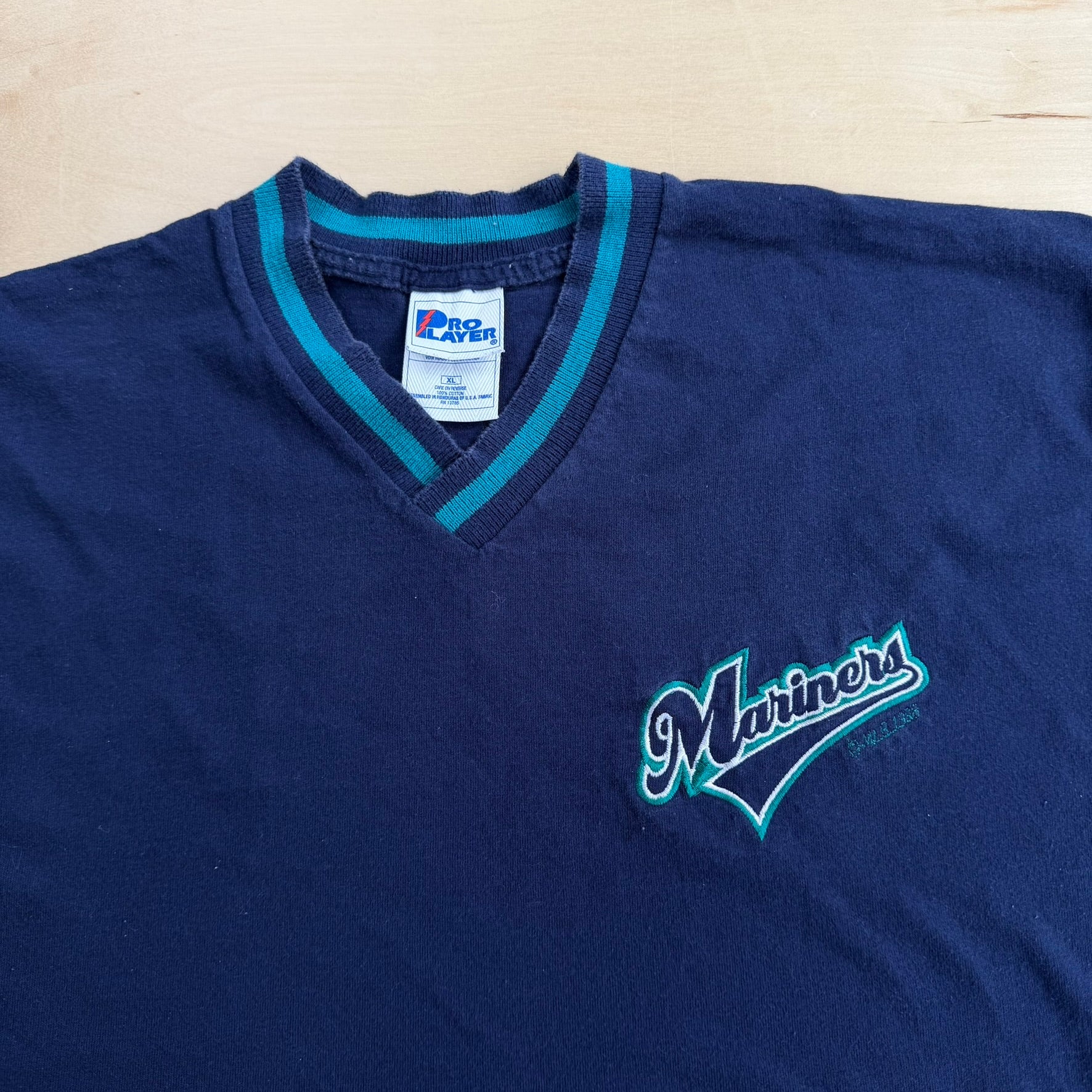 J- Vintage '98 Seattle Mariners MLB Pro Players Embroidered Logo Graphic Tee - XL