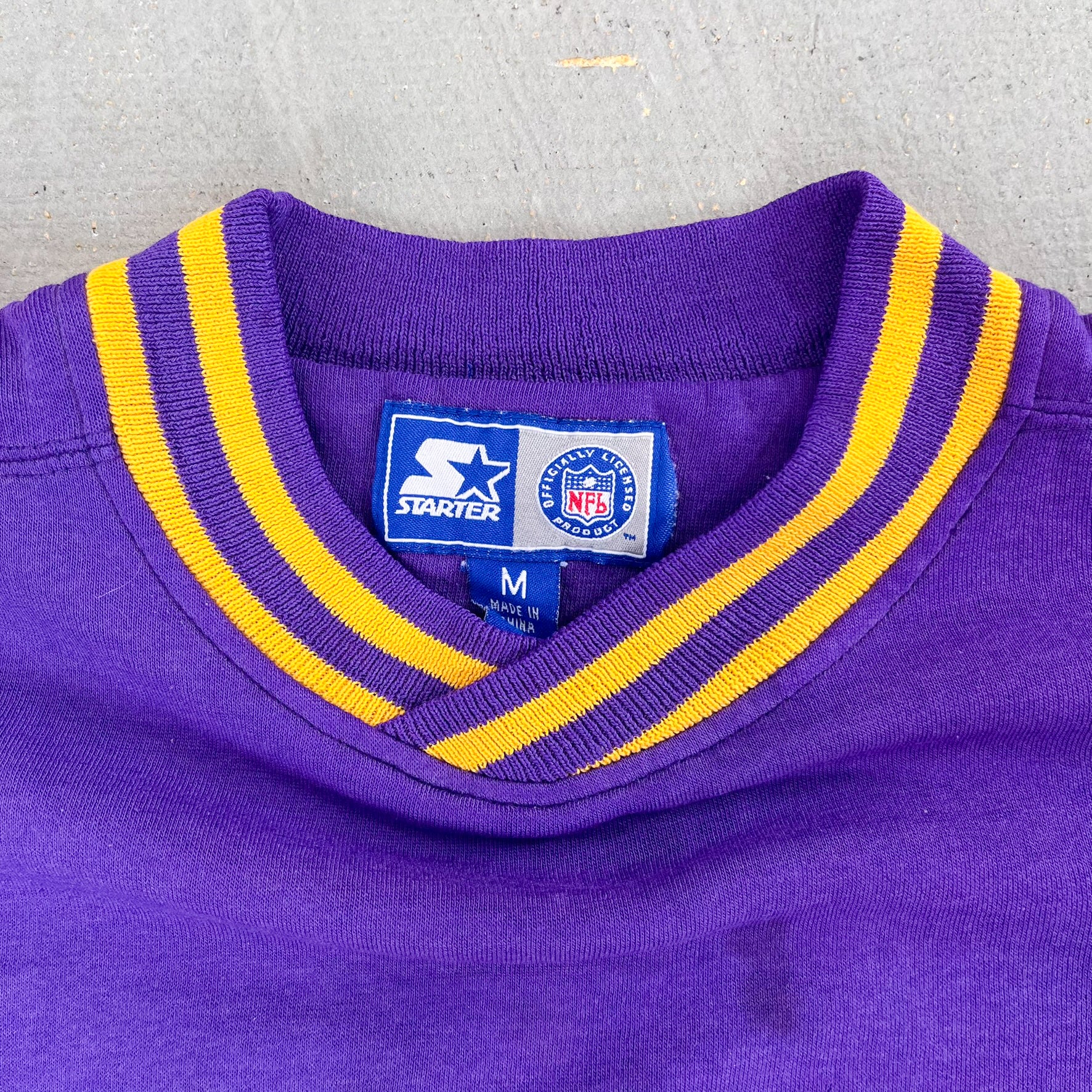 F- Vintage Minnesota Vikings NFL Starter Embroidered Logo & Text Crewneck