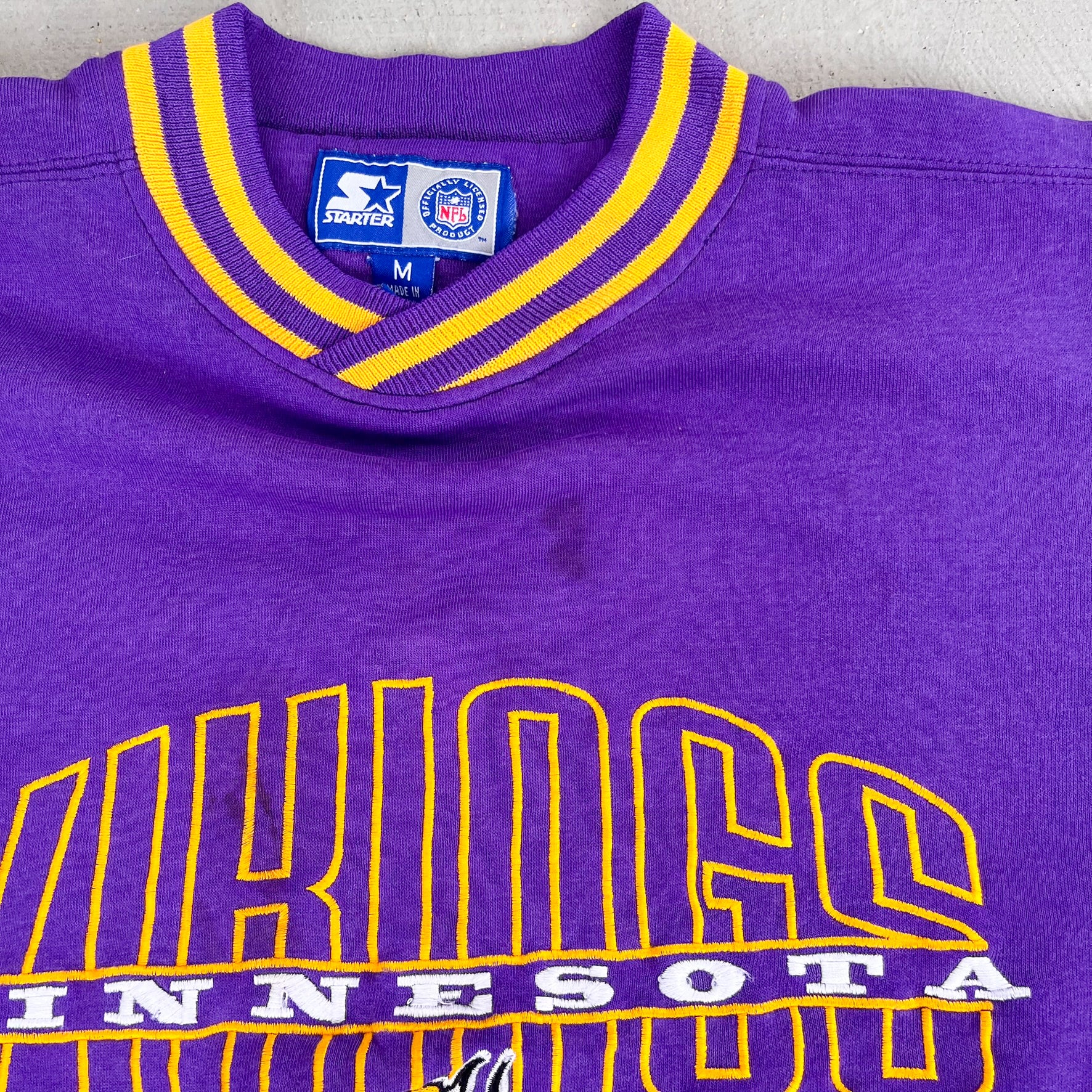 F- Vintage Minnesota Vikings NFL Starter Embroidered Logo & Text Crewneck