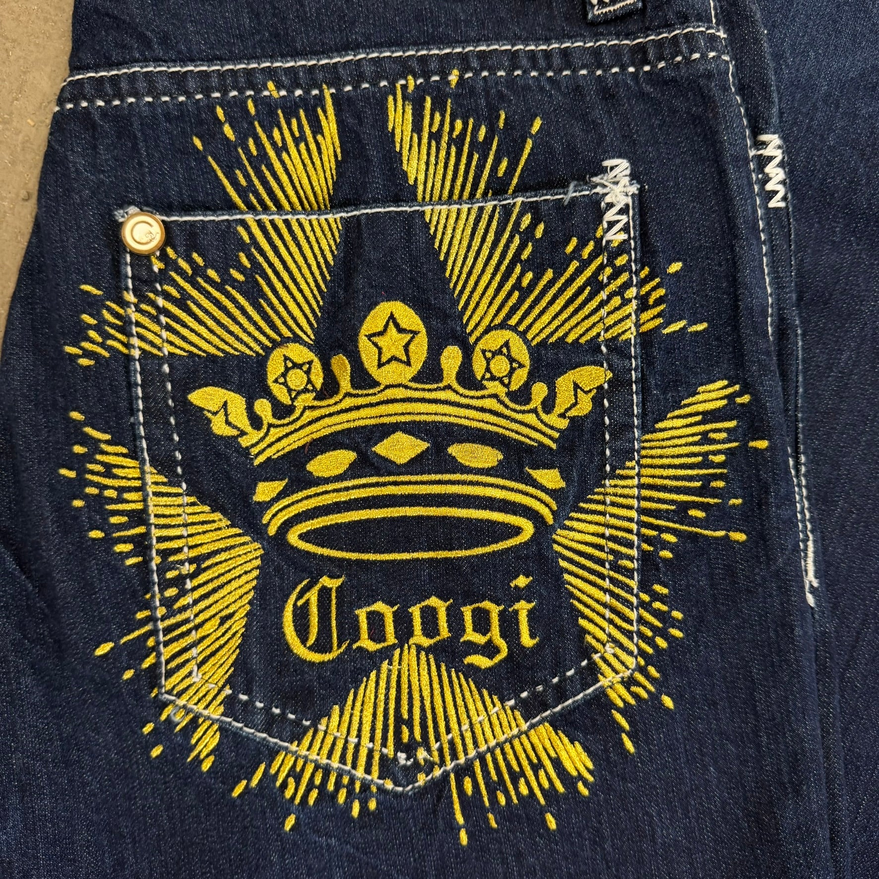 J- Vintage Coogi Embroidered Crown Baggy Jeans - 36x34