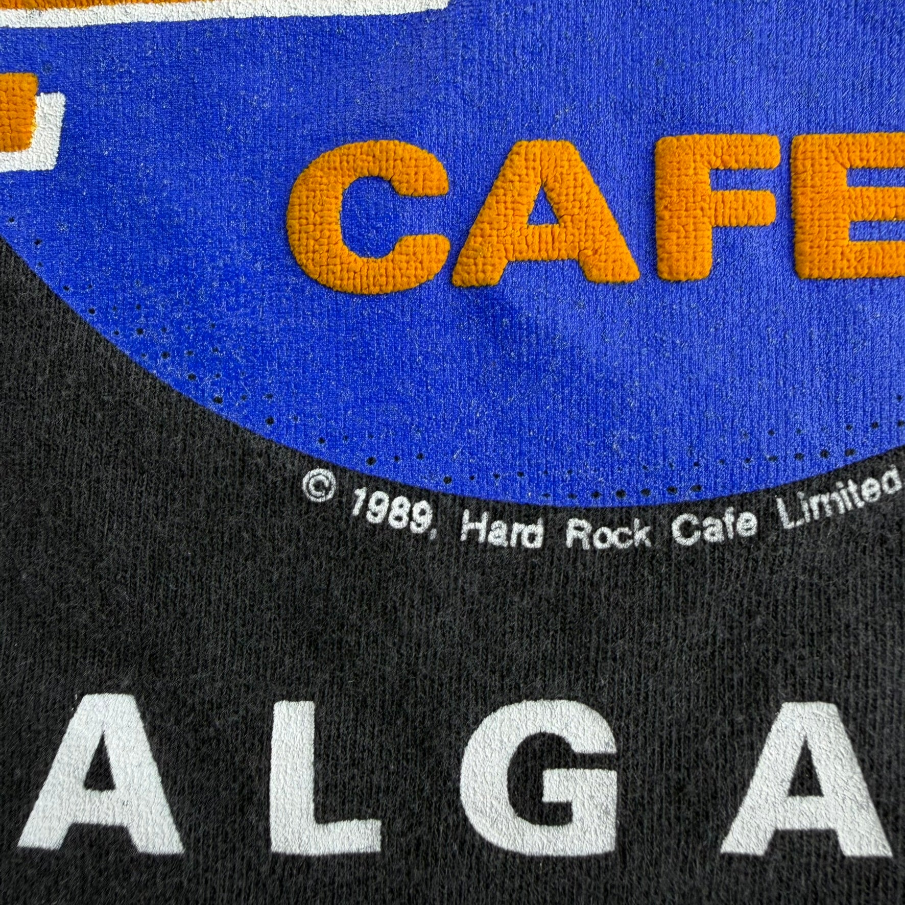 J- Vintage '89 Hard Rock Cafe Calgary Text Graphic Tee - L