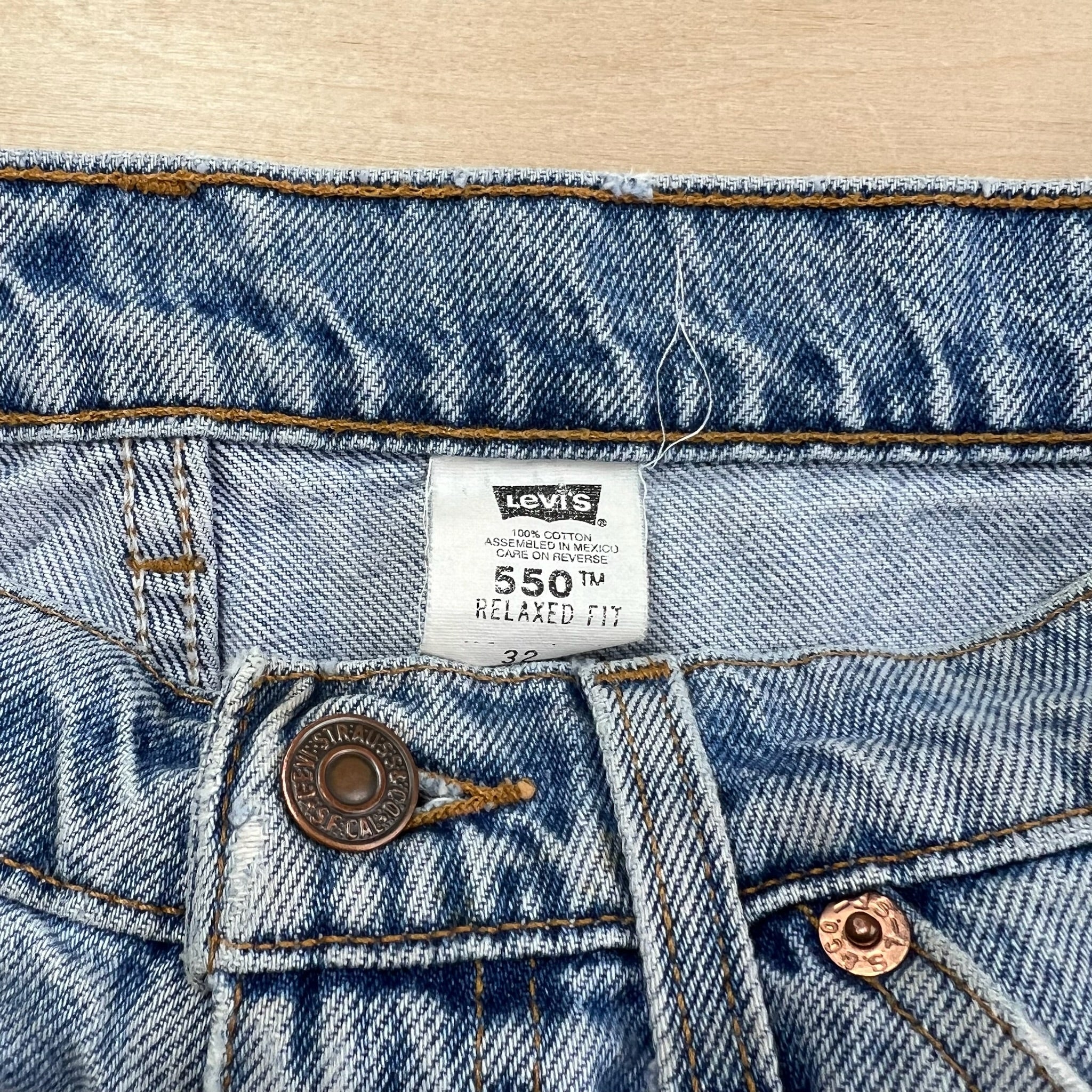 J- Vintage Levi's 550 Orange Tab Denim Jorts - W32
