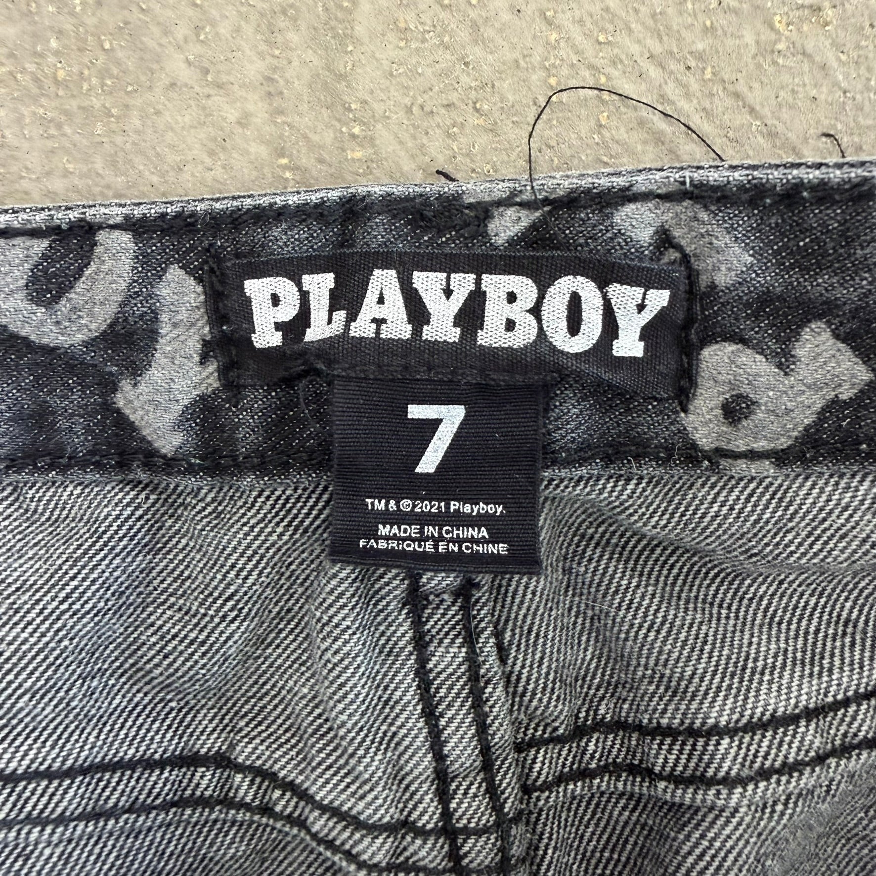 J- Playboy Womens All Over Print Women's Faded Black Jeans - 7w