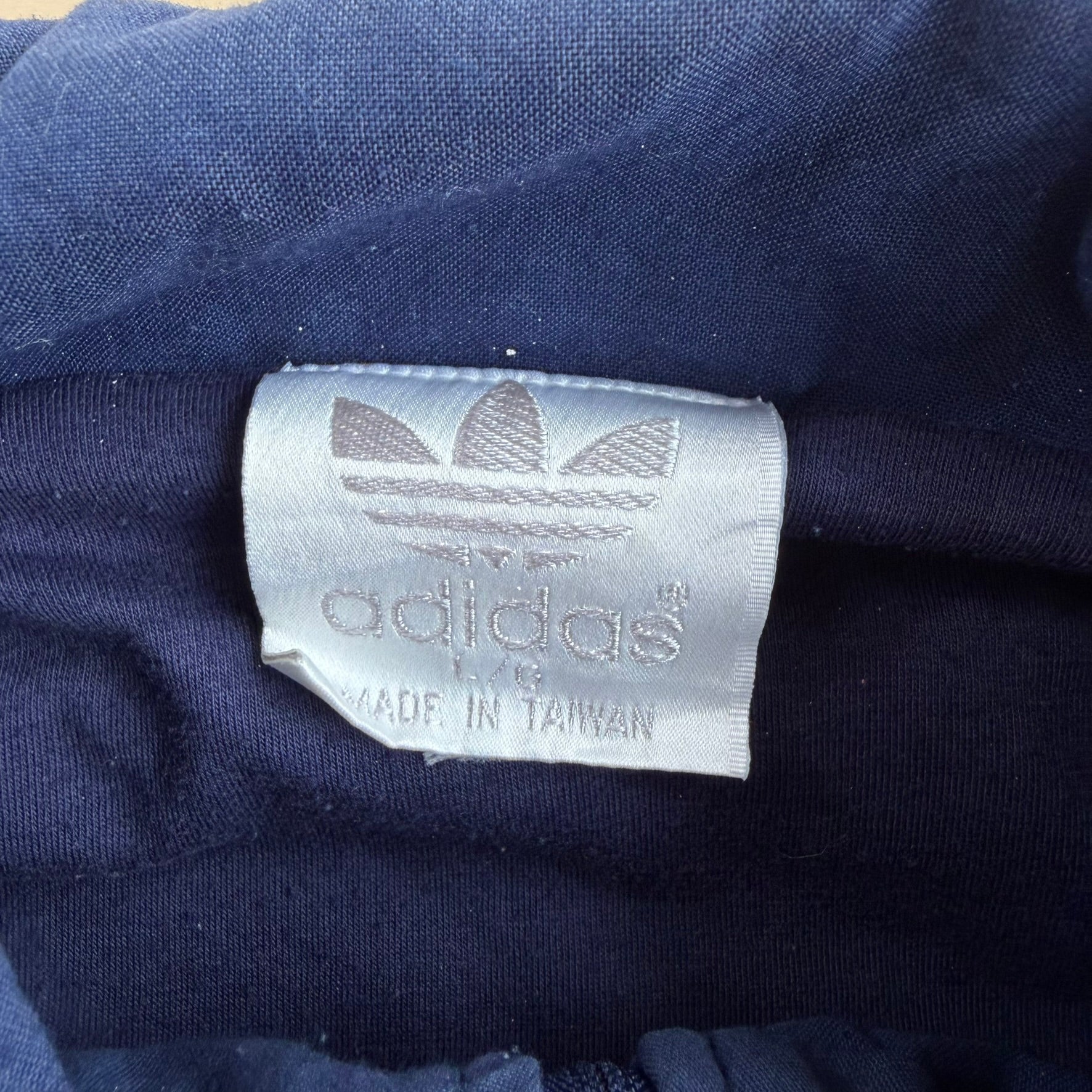 J- Vintage 90s Adidas Athletic Alliance Embroidered Logo Lightweight Zip Up Jacket - L
